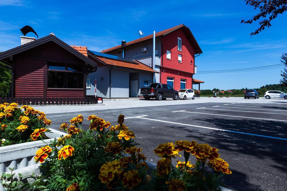 Hotel Plitvice Palace Grabovac  Exterior foto